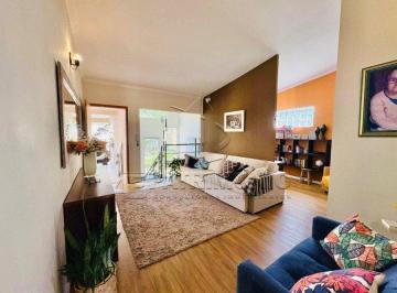 Casa · 261m² · 3 Quartos · SOBRADO COM 3 QUARTOS - Icatu