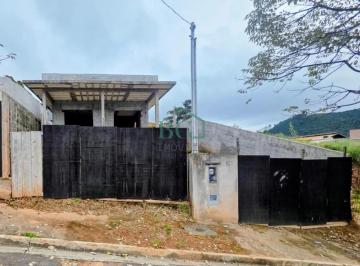 FACHADA · Excelente casa á venda no bairro Parque Véu das Noivas em Poços de Caldas MG.