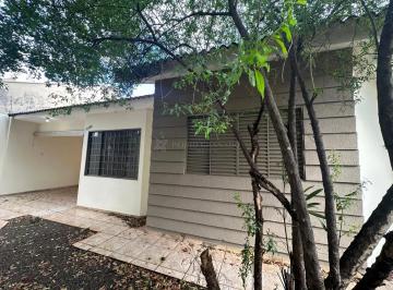 Casa · 176m² · 4 Quartos · 4 Vagas · Casa com muito espaço !!
