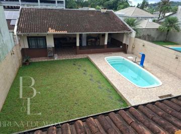 Casa · 211m² · 4 Quartos · 3 Vagas · Casa em Condomínio no Glória