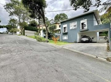 Casa · 404m² · 3 Quartos · 4 Vagas · Casa para venda em Nova Higienópolis de 404.23m² com 3 Quartos, 3 Suites e 4 Garagens