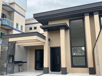 Casa · 112m² · 3 Quartos · 2 Vagas · Casa em Rio das Ostras