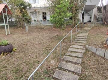 Casa · 400m² · 2 Quartos · Casa ampla com 02 quartos no Parque Santa Elisa