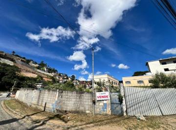 Terreno · 658m² · Terreno plano em esquina no centro do bairro Jardim Califórnia.