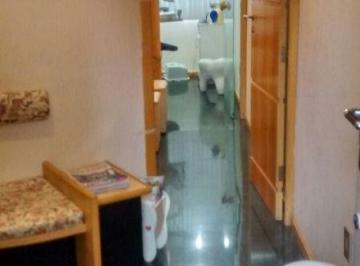 Comercial · 35m² · Sala medindo 35m² em boa localização no Centro