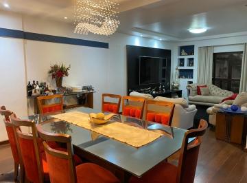 Apartamento · 185m² · 3 Quartos · 1 Vaga · Ótimo apartamento na principal avenida de Nova Friburgo