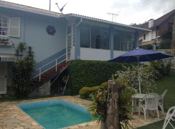 Casa · 600m² · 3 Quartos · 2 Vagas · Linda casa em local tranquilo no Cascatinha