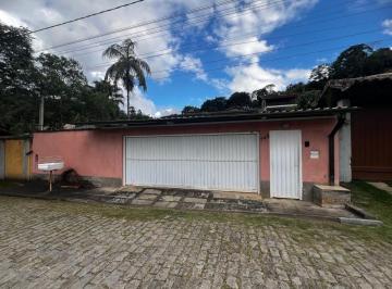 Casa · 188m² · 3 Quartos · 2 Vagas · Linda casa linear em rua tranquila - Fazenda Bela Vista - Nova Friburgo