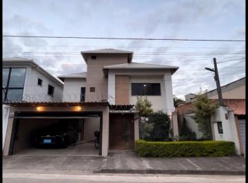 Casa · 350m² · 3 Quartos · 2 Vagas · Casa em Rio das Ostras