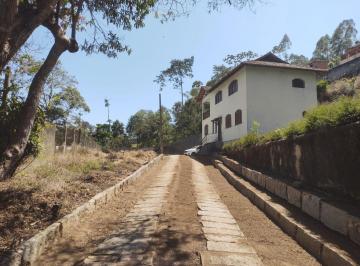 Casa · 155m² · 3 Quartos · Casa com vista para montanha, medindo aproximadamente 155m²- Granja Spinelli