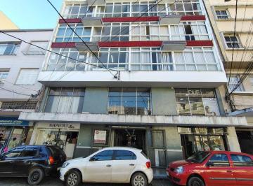 Comercial · 15m² · Sobreloja reformada com aproximadamente 15m², Centro - Nova Friburgo