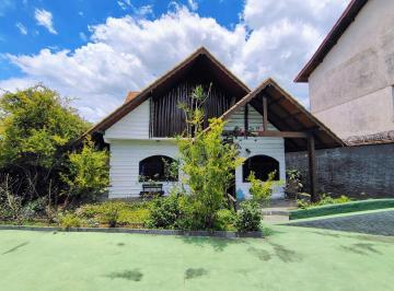 Casa · 241m² · 2 Quartos · 3 Vagas · Casa em Nova Friburgo