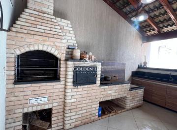 Casa · 180m² · 3 Quartos · 4 Vagas · Casa à venda em Uberlândia/MG