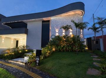 Casa · 250m² · 4 Quartos · 1 Vaga · Casa Térrea á venda no Condomínio Jardins Bolonha.