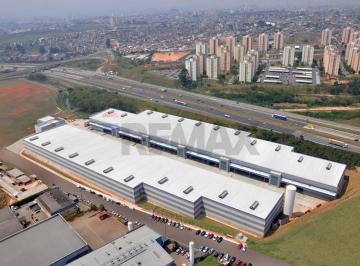 Comercial · 2165m² · 1 Quarto · 6 Vagas · Galpão em Carapicuíba: Localização Estratégica!