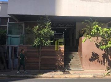 Comercial · 70m² · Sala Comercial para alugar em Centro de 70.00m²