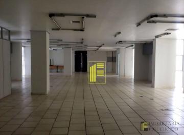 Comercial · 245m² · Sala Comercial para alugar em Centro de 245.00m²