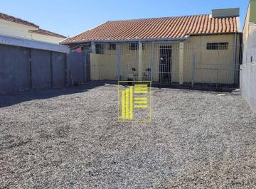 Casa · 35m² · 1 Quarto · 4 Vagas · Casa para alugar em Boa Vista de 35.00m² com 1 Quarto e 4 Garagens