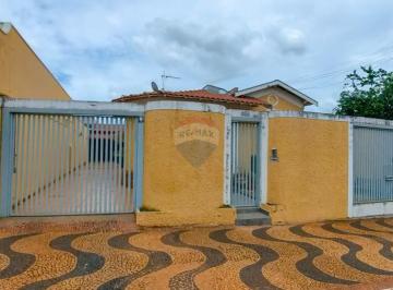 Casa · 262m² · 5 Quartos · 4 Vagas · Casa para venda em Centro de 262.00m² com 5 Quartos e 4 Garagens