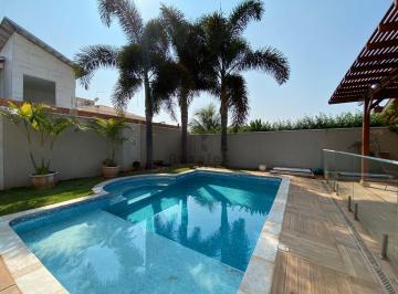 Casa · 240m² · 3 Quartos · 4 Vagas · Casa para venda em Condomínio Figueira Branca de 240.00m² com 3 Quartos, 3 Suites e 4 Garagens