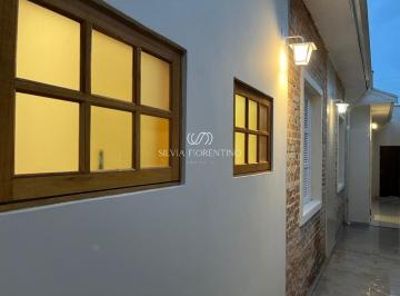 Casa · 180m² · 3 Quartos · 1 Vaga · Casa para venda em Centro de 180.00m² com 3 Quartos, 1 Suite e 1 Garagem