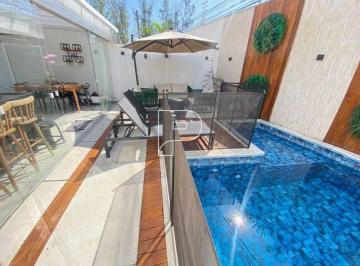 Casa · 195m² · 4 Quartos · 2 Vagas · Casa de Condomínio para venda em Granja Viana de 195.00m² com 4 Quartos, 2 Suites e 2 Garagens