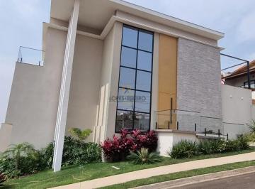 Casa · 307m² · 3 Quartos · 2 Vagas · Sobrado para venda em Lívia Iii de 307.00m² com 3 Quartos, 3 Suites e 2 Garagens