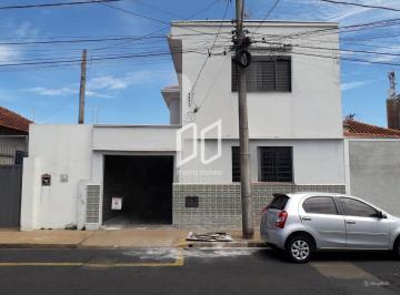 Casa · 126m² · 4 Quartos · 1 Vaga · Sobrado para venda e aluguel em Centro de 126.00m² com 4 Quartos e 1 Garagem