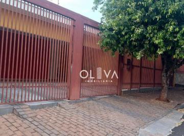 Casa · 450m² · 3 Quartos · 5 Vagas · Casa para venda em Jardim Nazareth de 450.00m² com 3 Quartos, 1 Suite e 5 Garagens