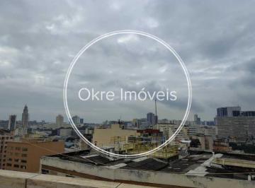 Apartamento · 75m² · 2 Quartos · Cobertura : Duplex / Residencial / Centro