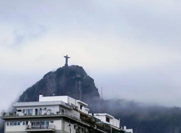Apartamento · 116m² · 3 Quartos · 
                                Cobertura com vista Cristo em Copacabana.
                         