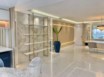 Apartamento · 170m² · 3 Quartos · 2 Vagas ·
Apartamento reformado com vista mar para alugar na Barra da Tijuca,