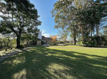 Casa · 10m² · 3 Quartos · 17 Vagas · Casa para venda em Chácara Dos Junqueiras de 10.00m² com 3 Quartos, 1 Suite e 17 Garagens