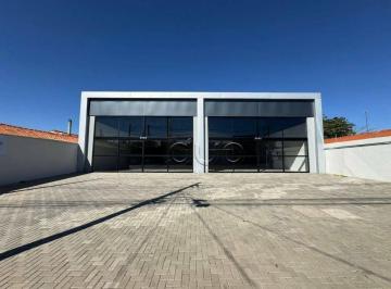 Comercial · 160m² · 6 Vagas · Sala Comercial para alugar em Campestre de 160.00m² com 6 Garagens