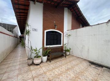 Casa · 130m² · 2 Quartos · 2 Vagas · 
                                Casa a venda em Itanhaem Corumba com quintal e espaco gourmet
     