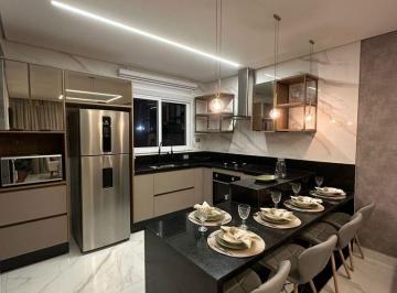 Casa · 88m² · 2 Quartos · 1 Vaga · Triplex Decorado na Guilhermina: 88m² Pronto para Morar