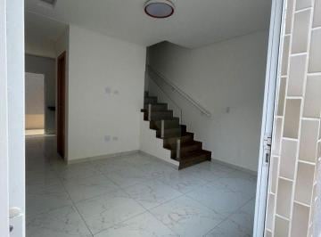 Casa · 55m² · 2 Quartos · 1 Vaga ·
2 Dormitórios em Sobrado com Área Externa e Vaga de Garagem