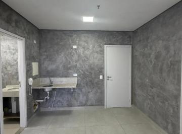 Comercial · 40m² · Sala Comercial para alugar em Vila Mogilar de 40.00m²