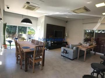 Casa · 410m² · 4 Quartos · 6 Vagas · Casa para venda em Parque Xangrilá de 410.00m² com 4 Quartos, 1 Suite e 6 Garagens