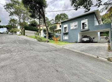 Casa · 404m² · 3 Quartos · 4 Vagas · Casa para venda em Nova Higienópolis de 404.23m² com 3 Quartos, 3 Suites e 4 Garagens