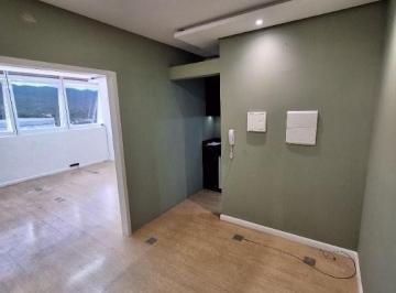 Comercial · 36m² · 1 Vaga · Sala Comercial para alugar em Vila Mogilar de 36.00m² com 1 Garagem