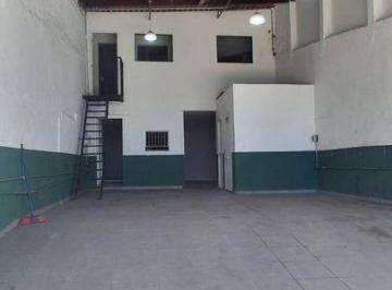 Comercial · 175m² · Loja para alugar em Vila Flórida de 175.00m²
