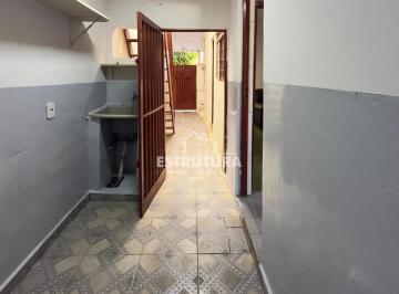 Casa · 45m² · 1 Quarto · Casa para alugar em Centro de 45.00m² com 1 Quarto