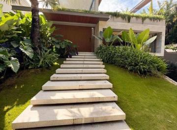 f8080bb99466da6a066c1e3efde354904cfa7484 · Casa a Venda em Condominio Alphaville