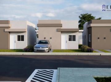 Casa · 48m² · 2 Quartos · 1 Vaga · Casas de 2 quartos á venda em Vitória da Conquista, Bahia.
