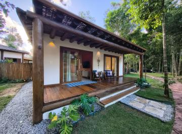 Casa de 2 quartos, Porto Seguro · Bangalô mobiliado em Arraial D'ajuda, a 10 min da praia.