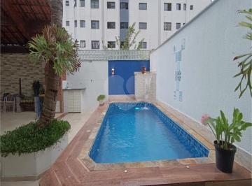 Casa · 203m² · 3 Quartos · 2 Vagas · Sobrado com 3 quartos à venda em Aviação - SP