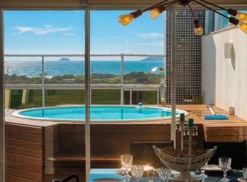 Apartamento de 3 quartos, Florianópolis · Cobertura para venda tem 205 metros quadrados com 3 quartos