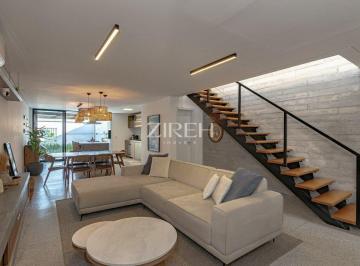 Casa · 174m² · 3 Quartos · CASA À VENDA NO ÁGUA VERDE COM 3 QUARTOS