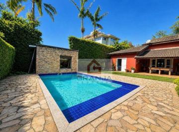 2ad8e937fb0526498117cbe7b6aa67672a17ce3b · Casa com 3 dormitórios à venda, 265 m² por R$ 1.500.000,00 - Parque das Artes - Embu das Artes/SP